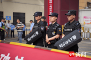 直击高考首日 南京六合警方多措并举全力护航高考