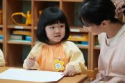 幼教老师和家长不能被形式主义压垮，育儿要多站在儿